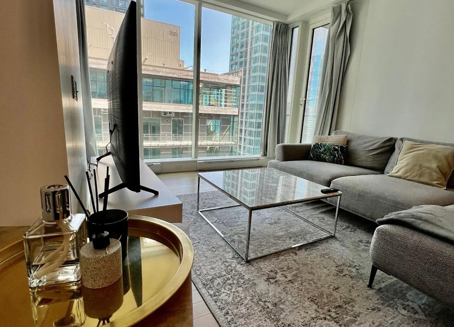 Montreal Perfect Location Downtown Apartment