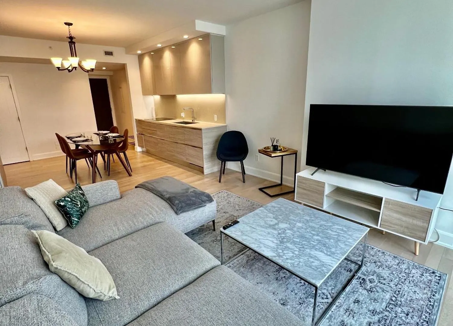 Montreal Perfect Location Downtown Apartment 0*,  Canada
